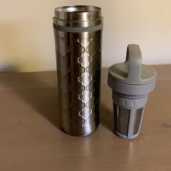 David’s Tea Silver Embossed Effect Stainless Steel Tumbler with Strainer - Picture 8 of 9